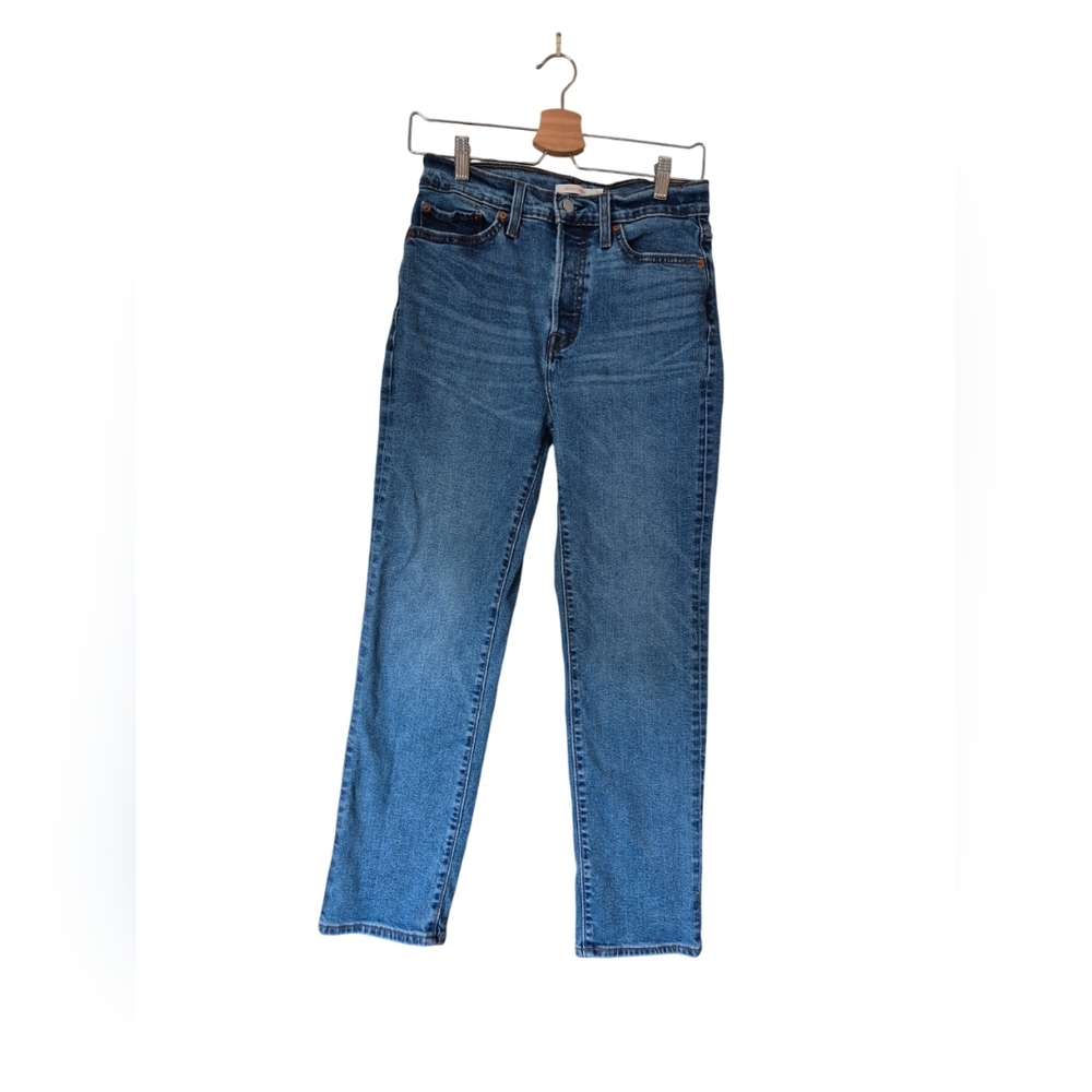 Levis Wedgie Straight 28x28 Womens Medium Wash Jeans